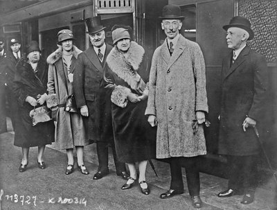 Louis-Alexandre Taschereau, Primer Ministro de Quebec, y su esposa Adine Dionne, en Londres, 14 de octubre de 1926 de Agence Rol